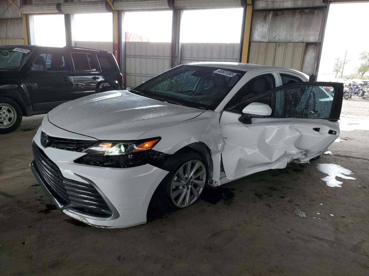 TOYOTA CAMRY LE 2023