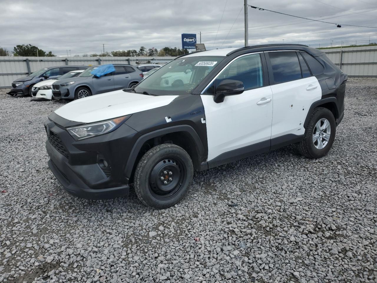TOYOTA RAV4 XLE 2020