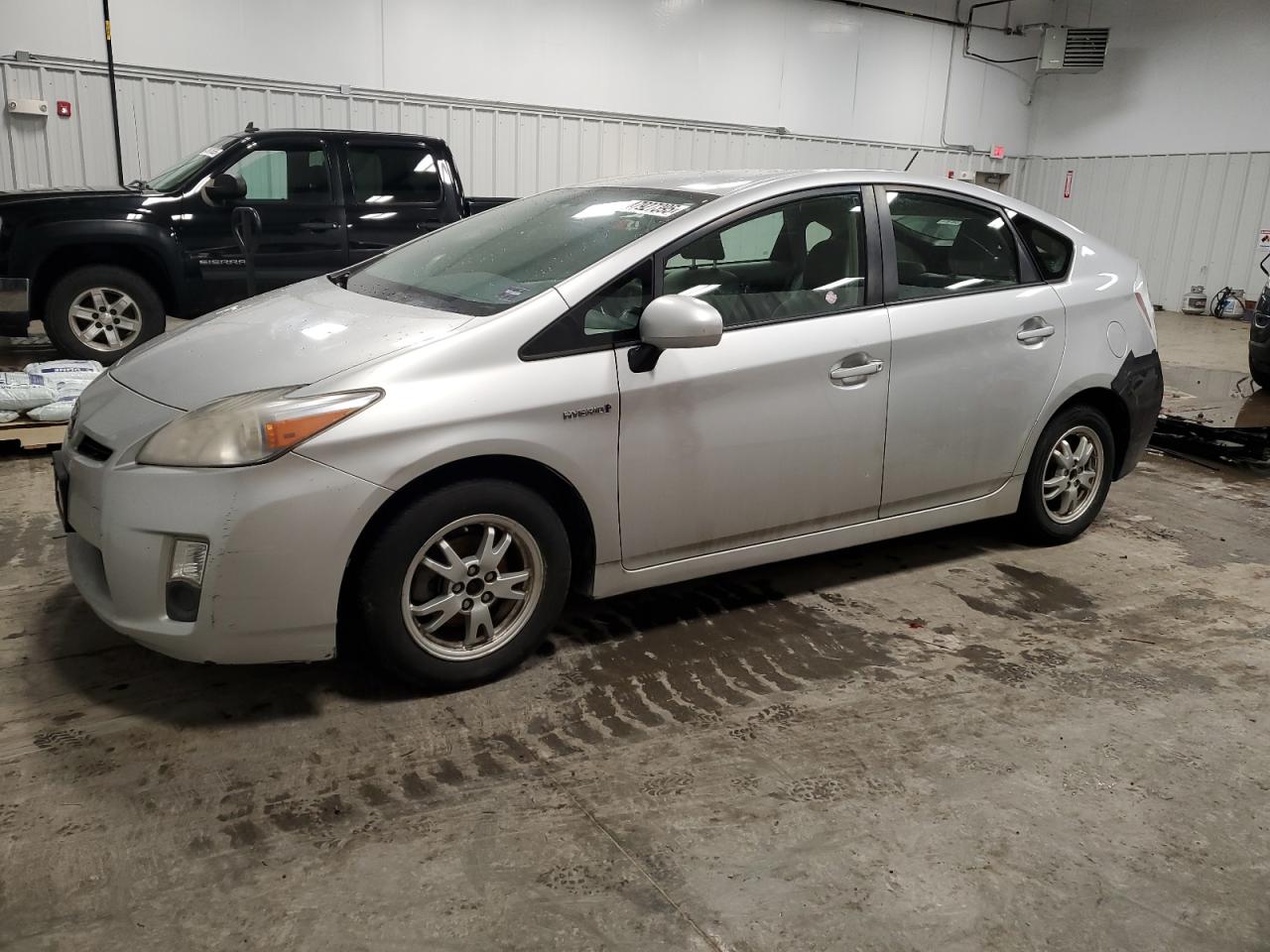 TOYOTA PRIUS 2011