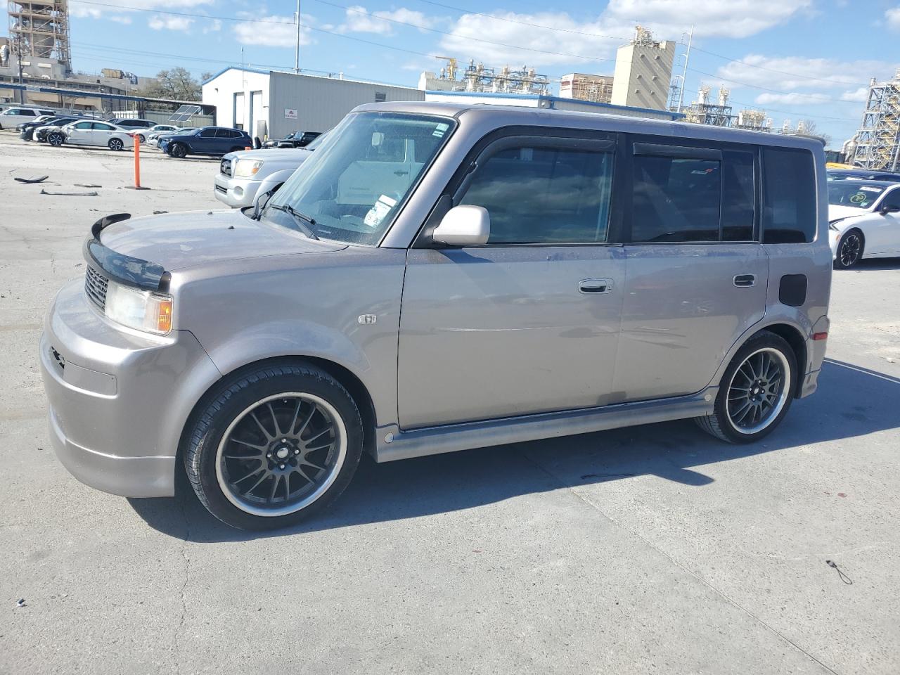 TOYOTA SCION XB 2004