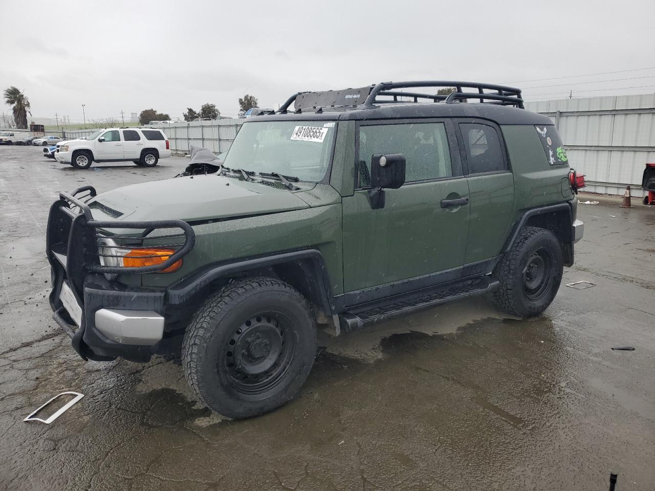 TOYOTA FJ CRUISER 2011
