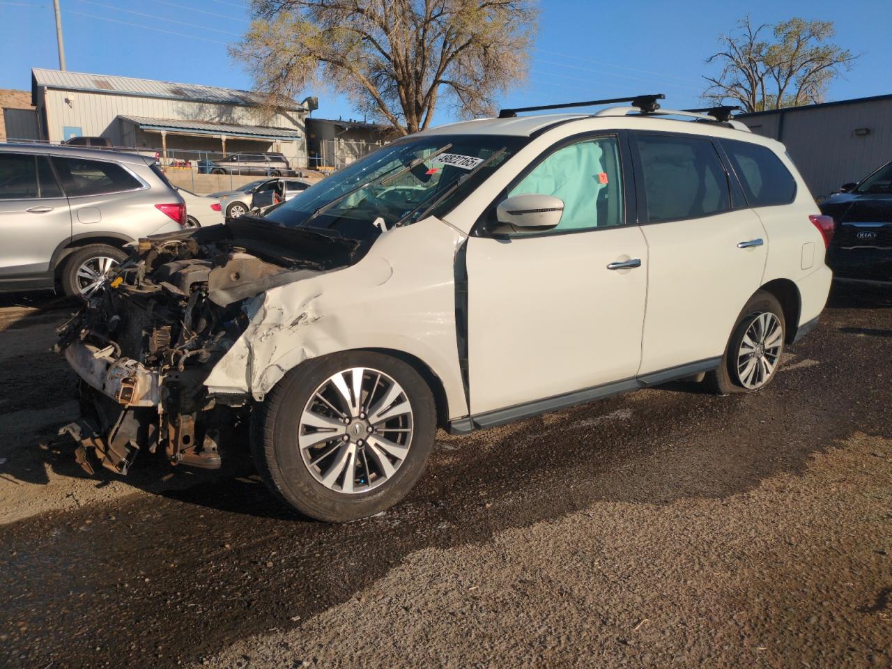NISSAN PATHFINDER 2017