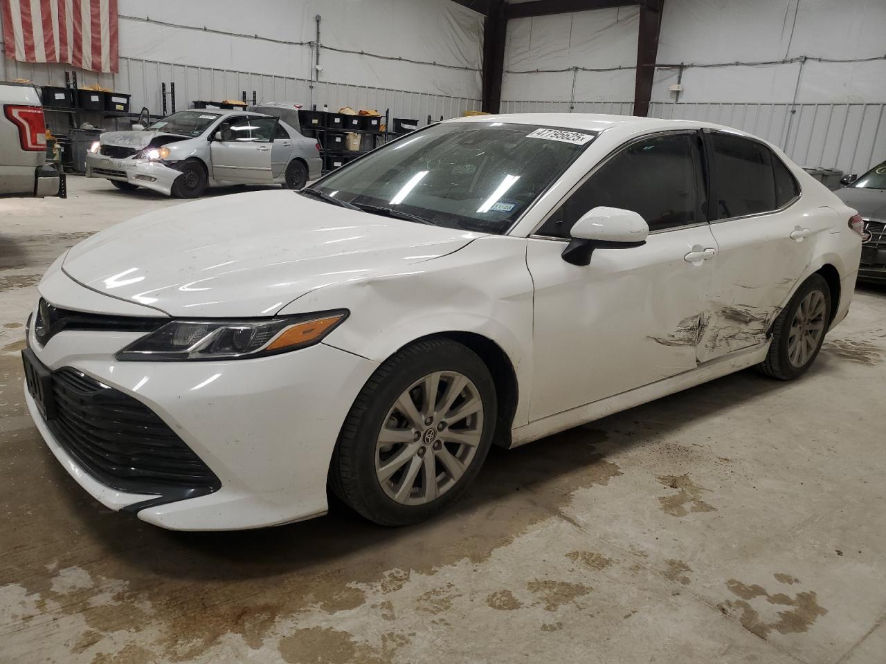 TOYOTA CAMRY LE 2020