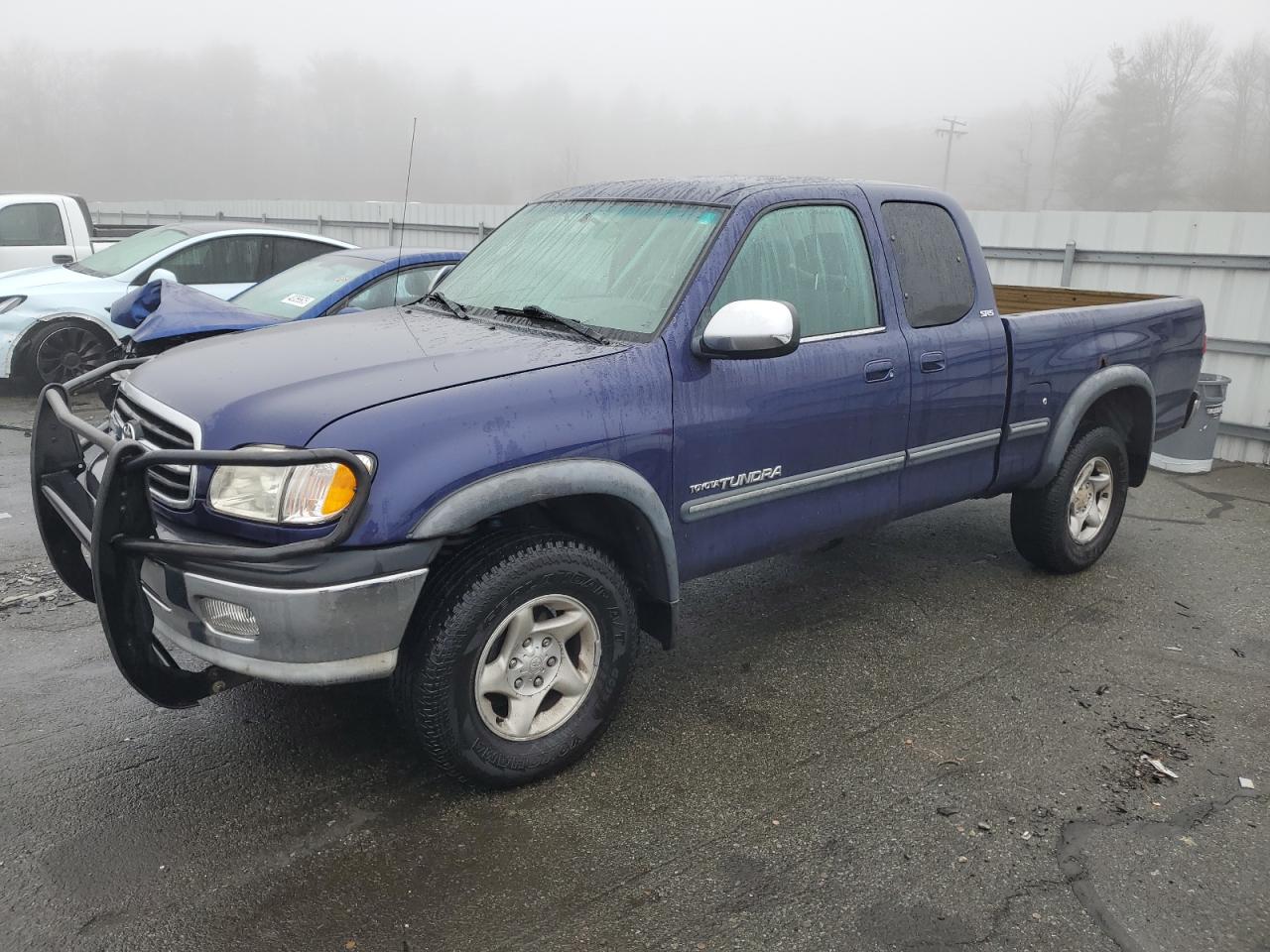 TOYOTA TUNDRA ACC 2000