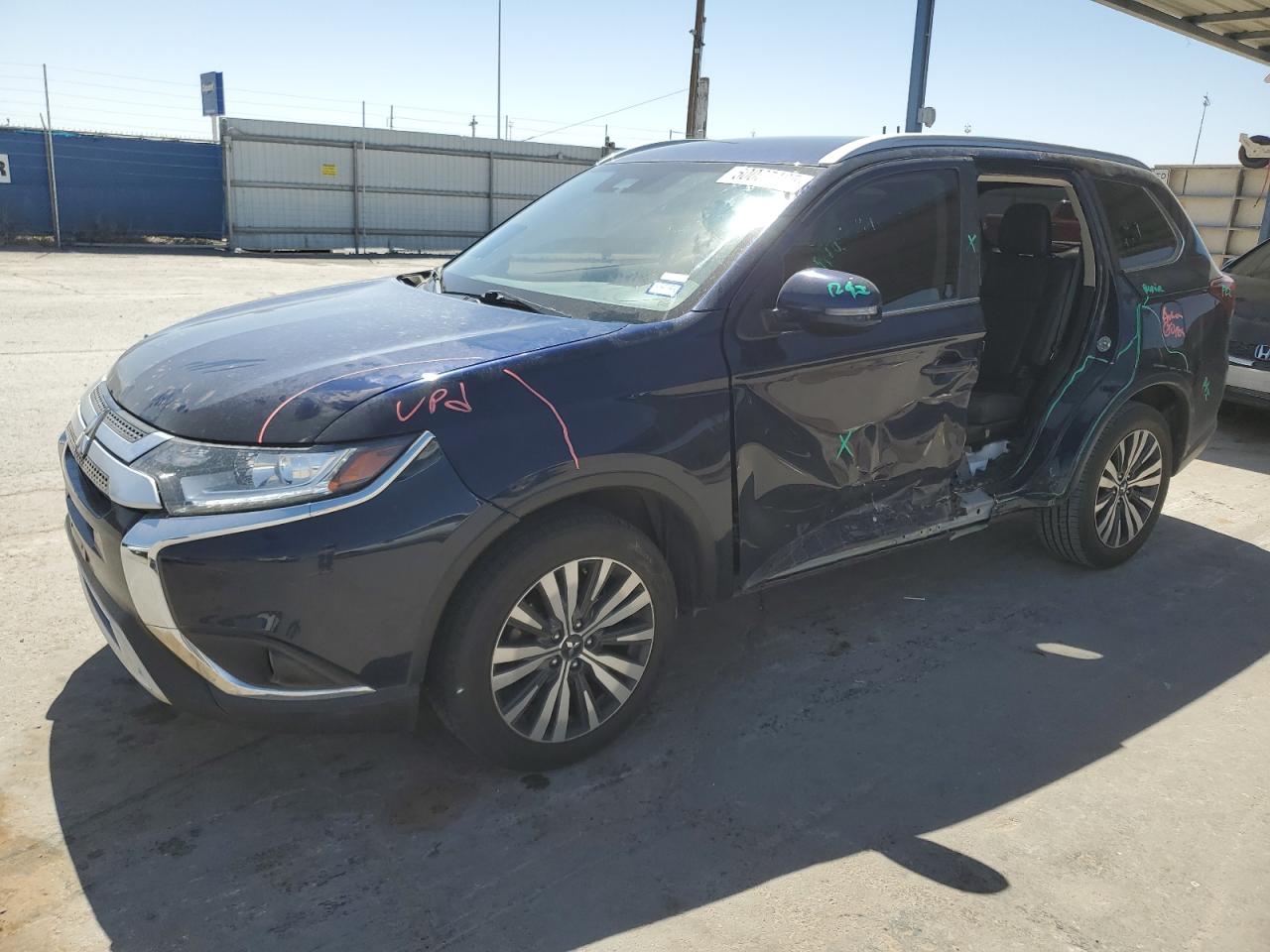 MITSUBISHI OUTLANDER 2020
