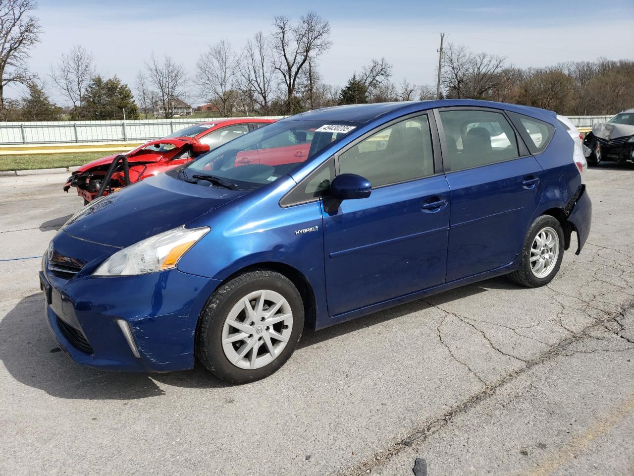 TOYOTA PRIUS V 2012