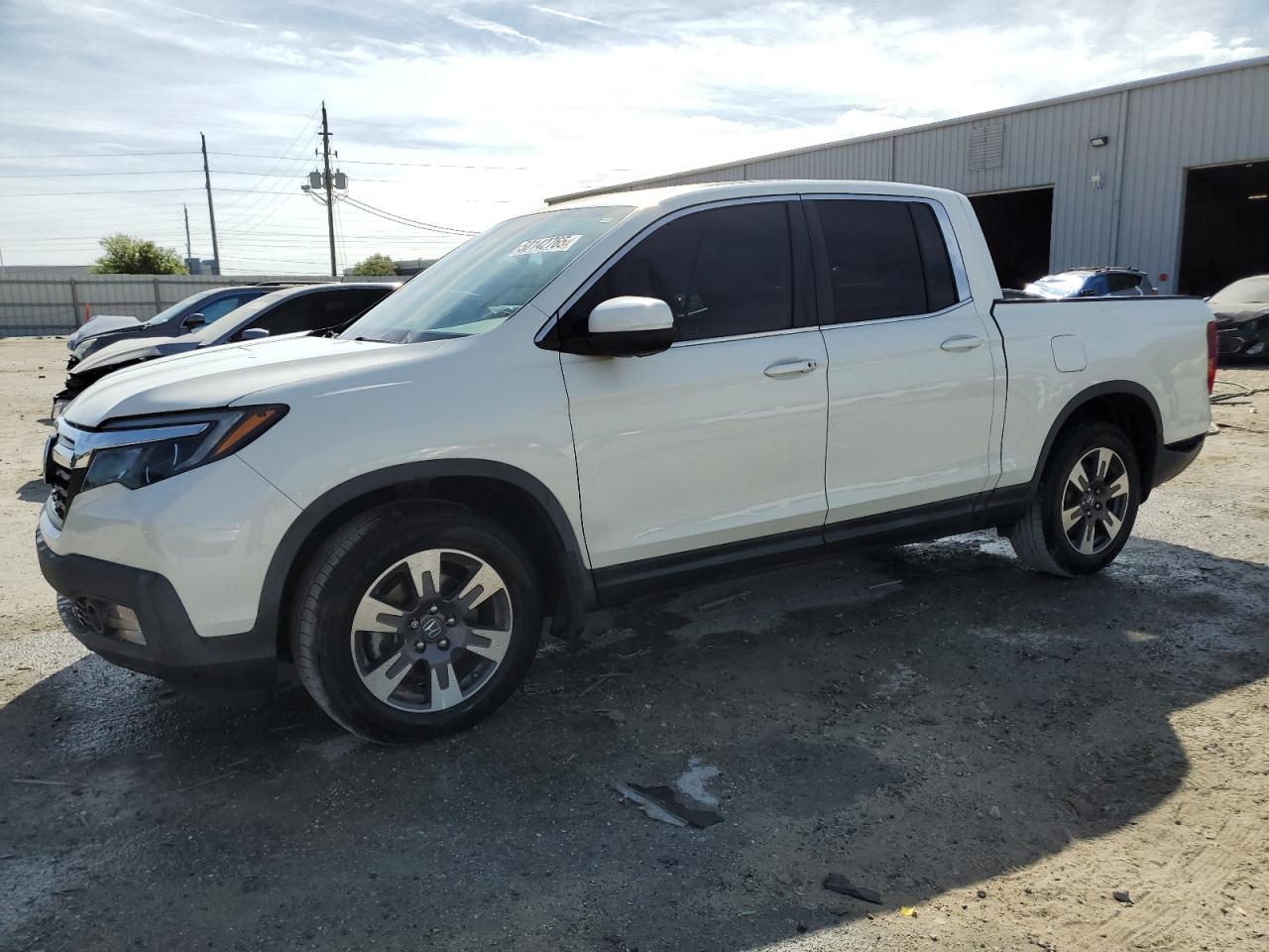 HONDA RIDGELINE 2019