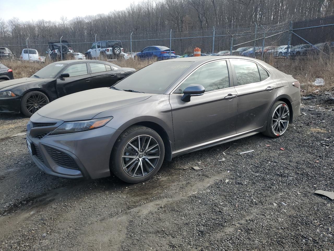 TOYOTA CAMRY NIGH 2022
