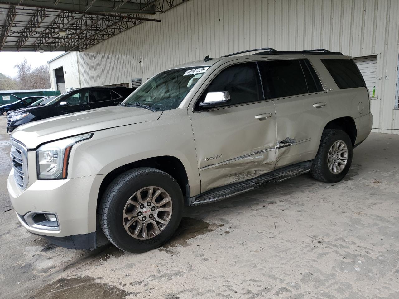 GMC YUKON SLE 2015