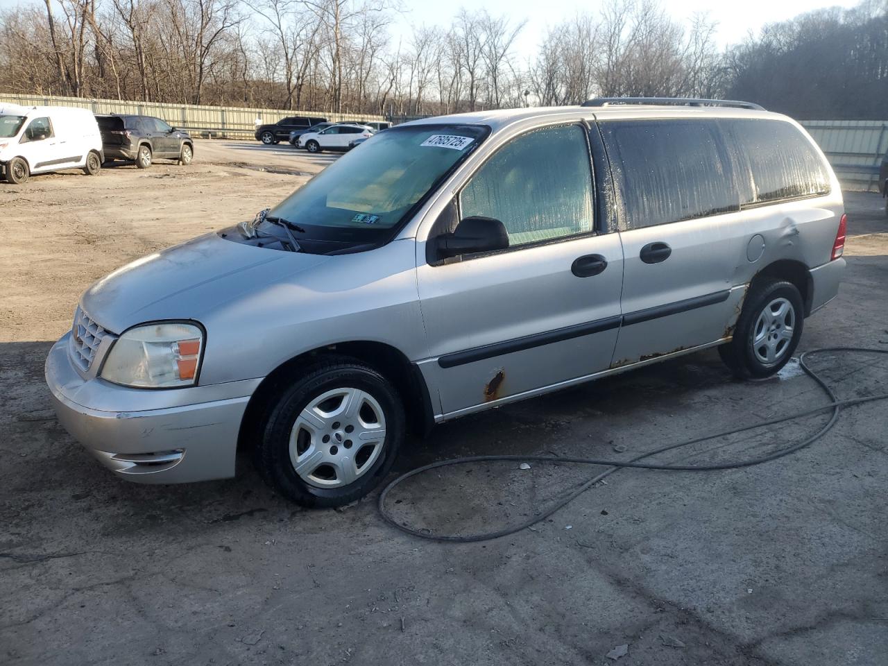 FORD FREESTAR S 2005