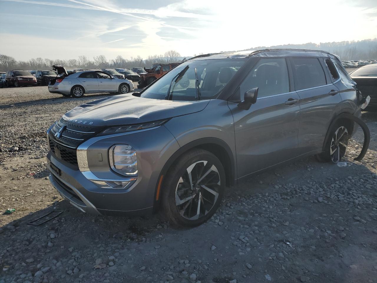 MITSUBISHI OUTLANDER 2022