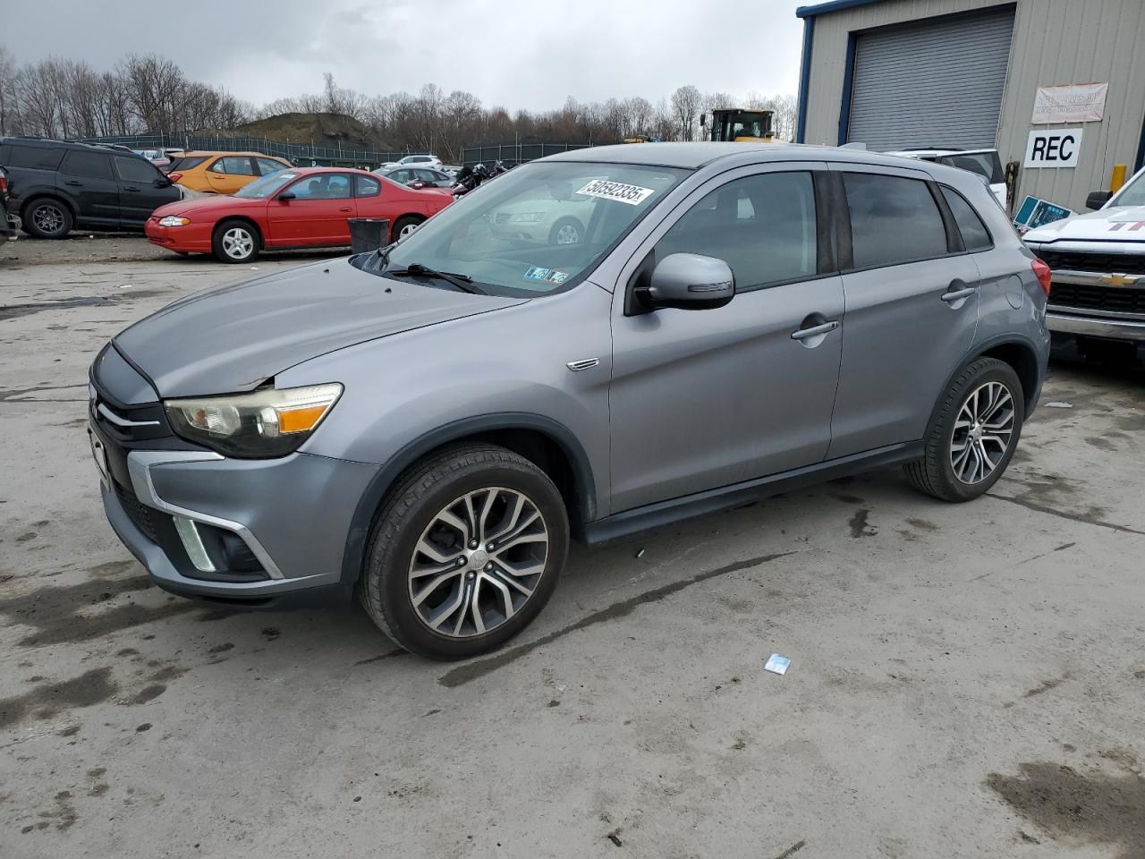 MITSUBISHI OUTLANDER 2018
