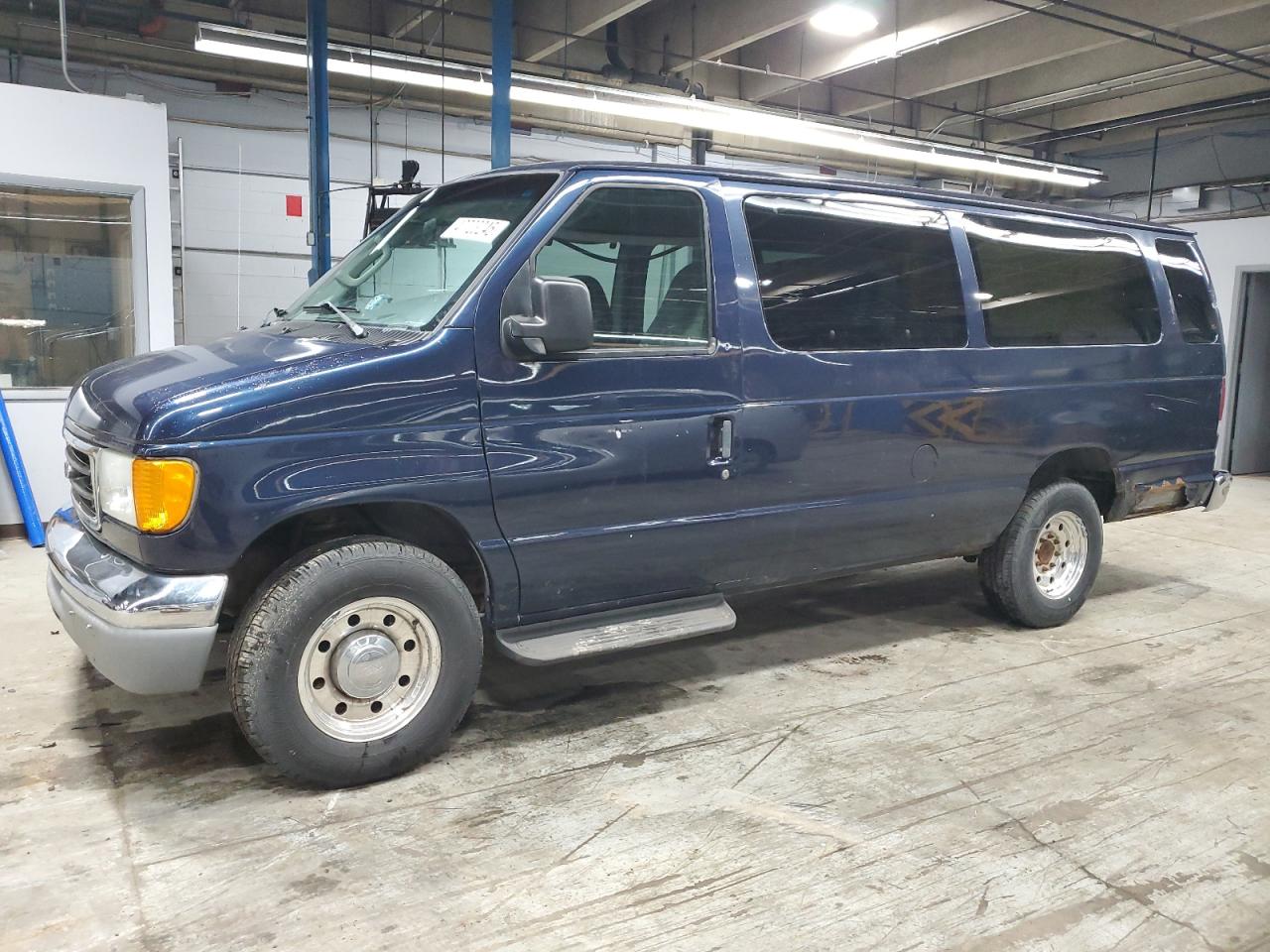 FORD ECONOLINE 2004