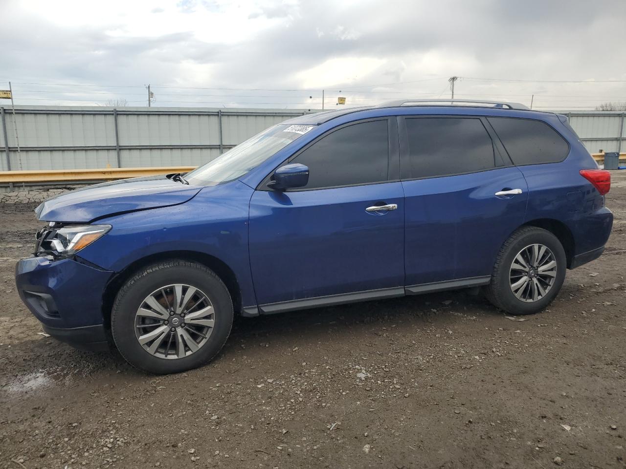 NISSAN PATHFINDER 2019