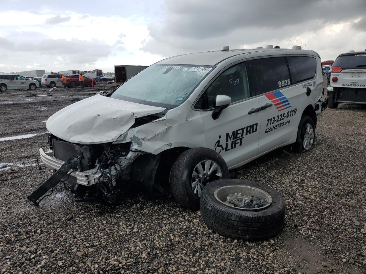 CHRYSLER VOYAGER L 2021