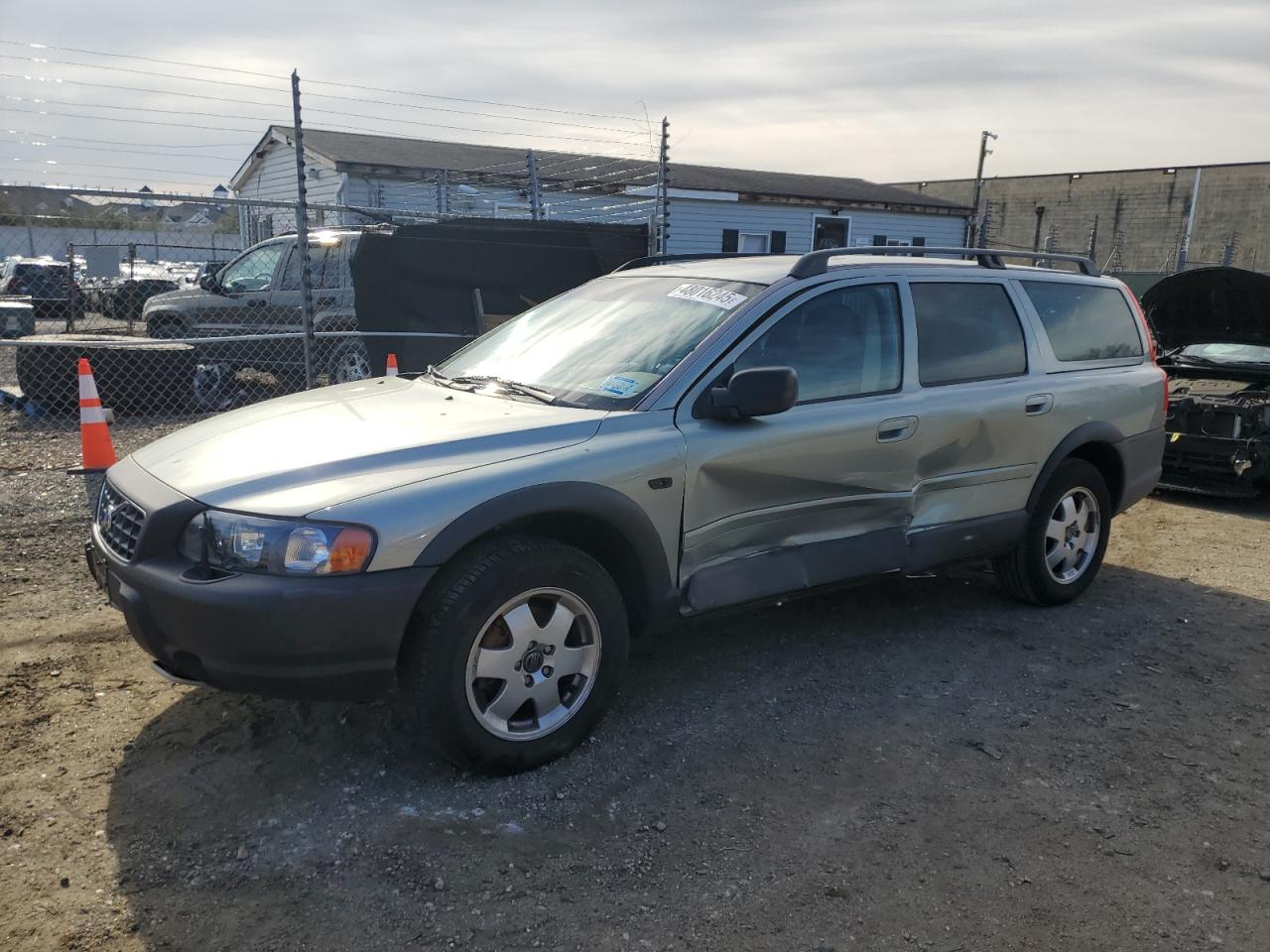VOLVO XC70 2004