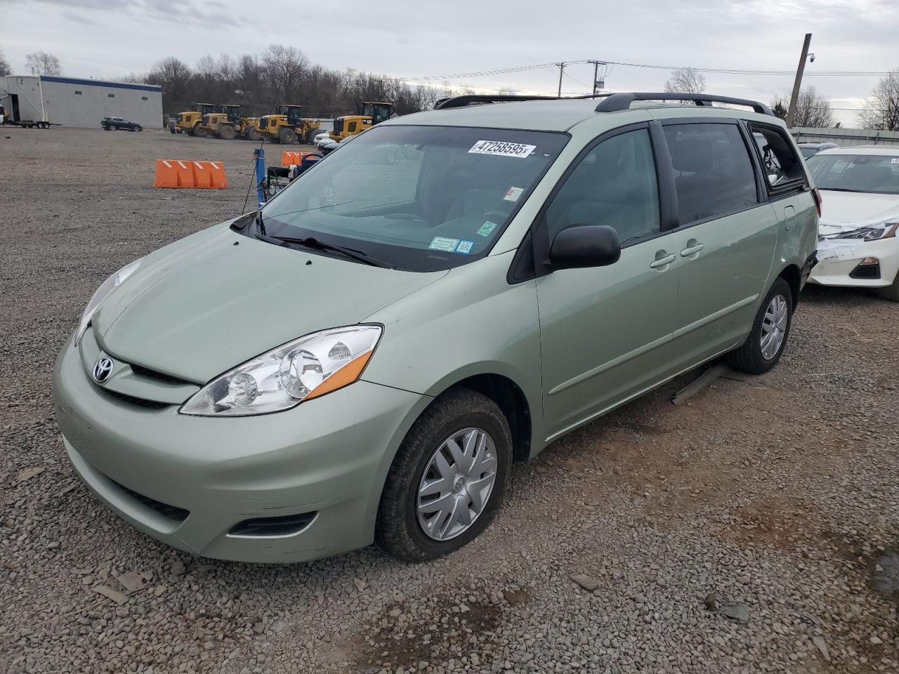 TOYOTA SIENNA CE 2008