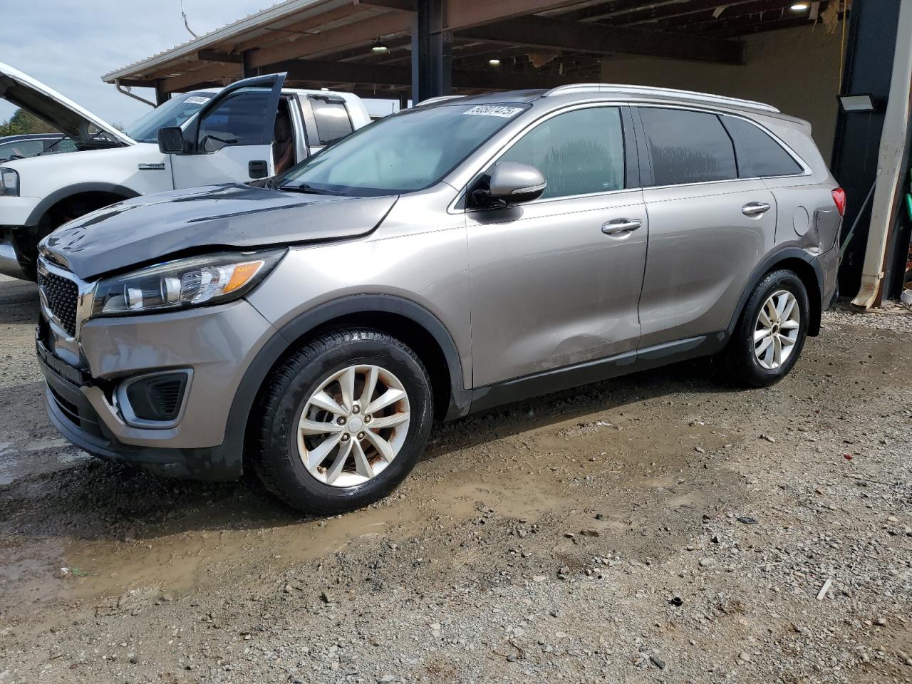 KIA SORENTO LX 2017