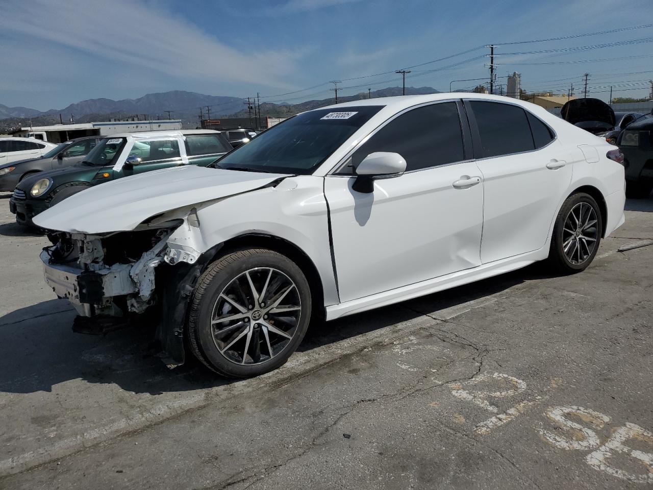TOYOTA CAMRY SE N 2023