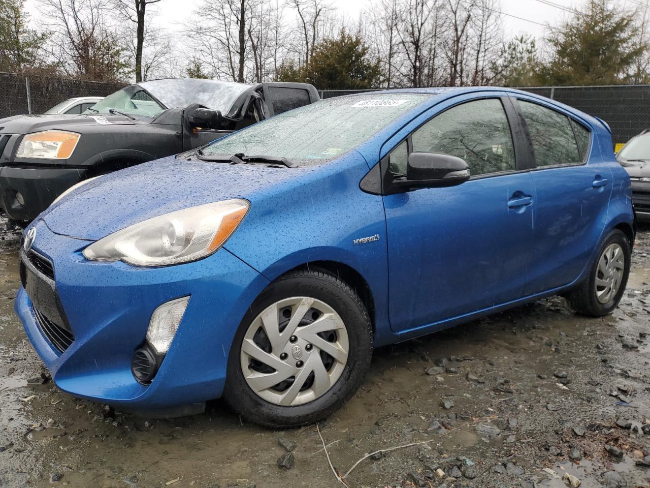 TOYOTA PRIUS C 2015
