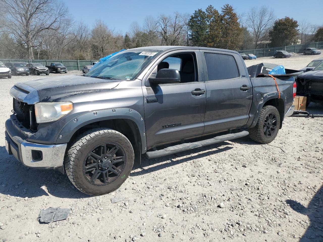 TOYOTA TUNDRA CRE 2017