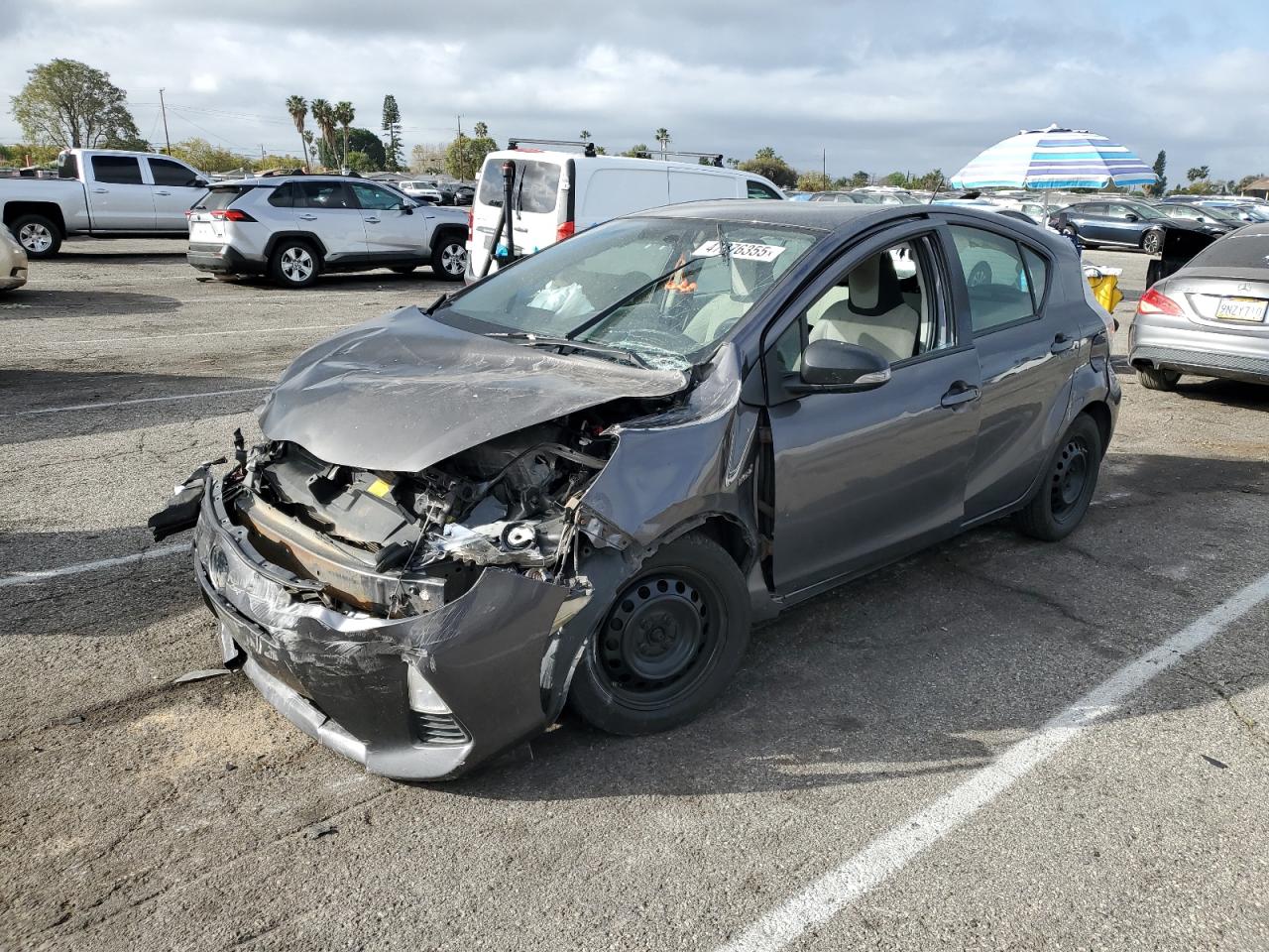 TOYOTA PRIUS C 2014