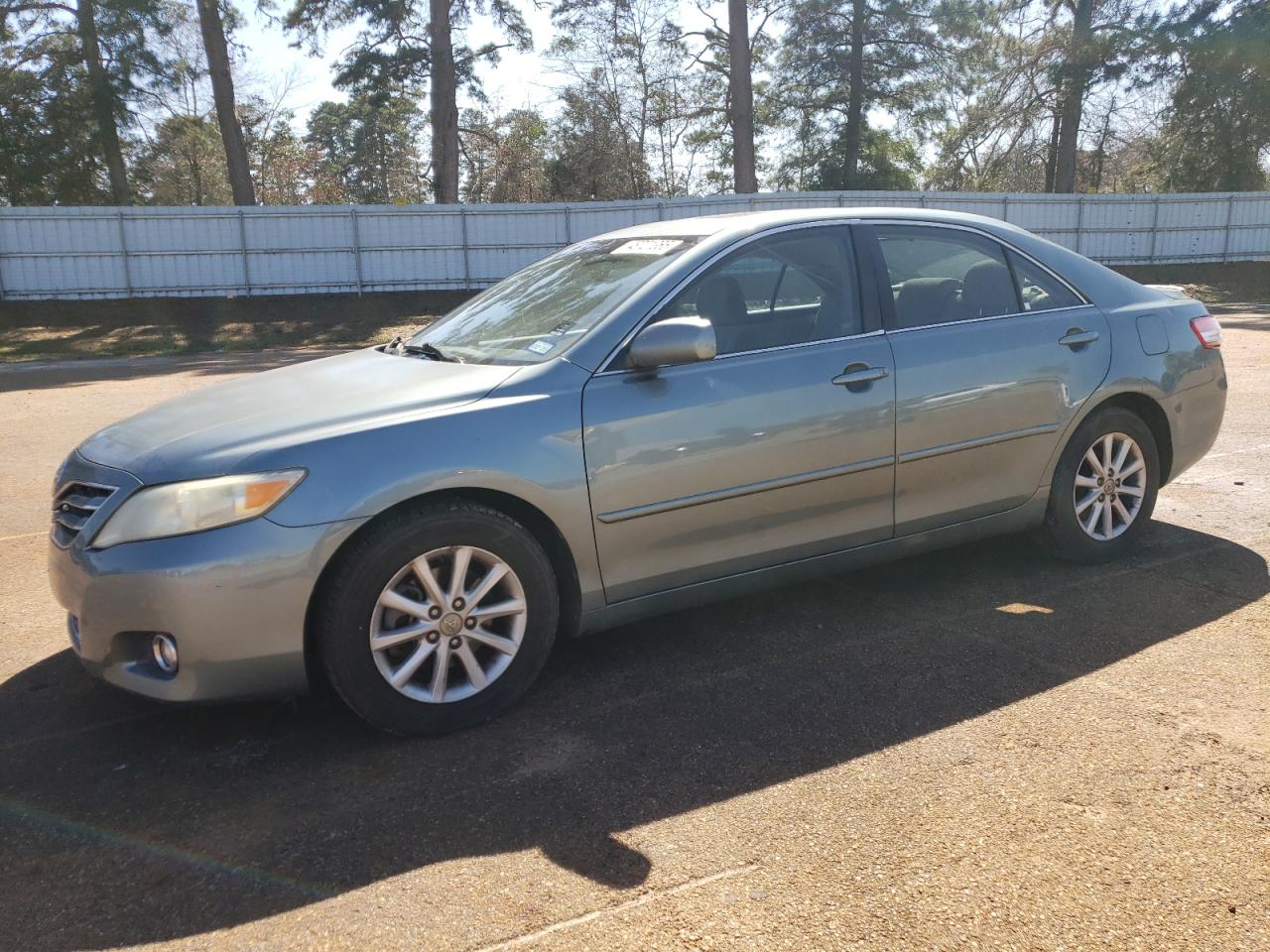 TOYOTA CAMRY BASE 2011