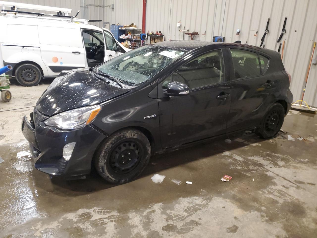 TOYOTA PRIUS C 2016