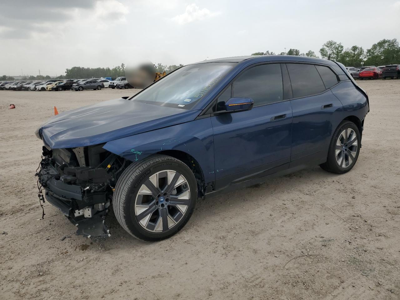 BMW IX XDRIVE5 2025