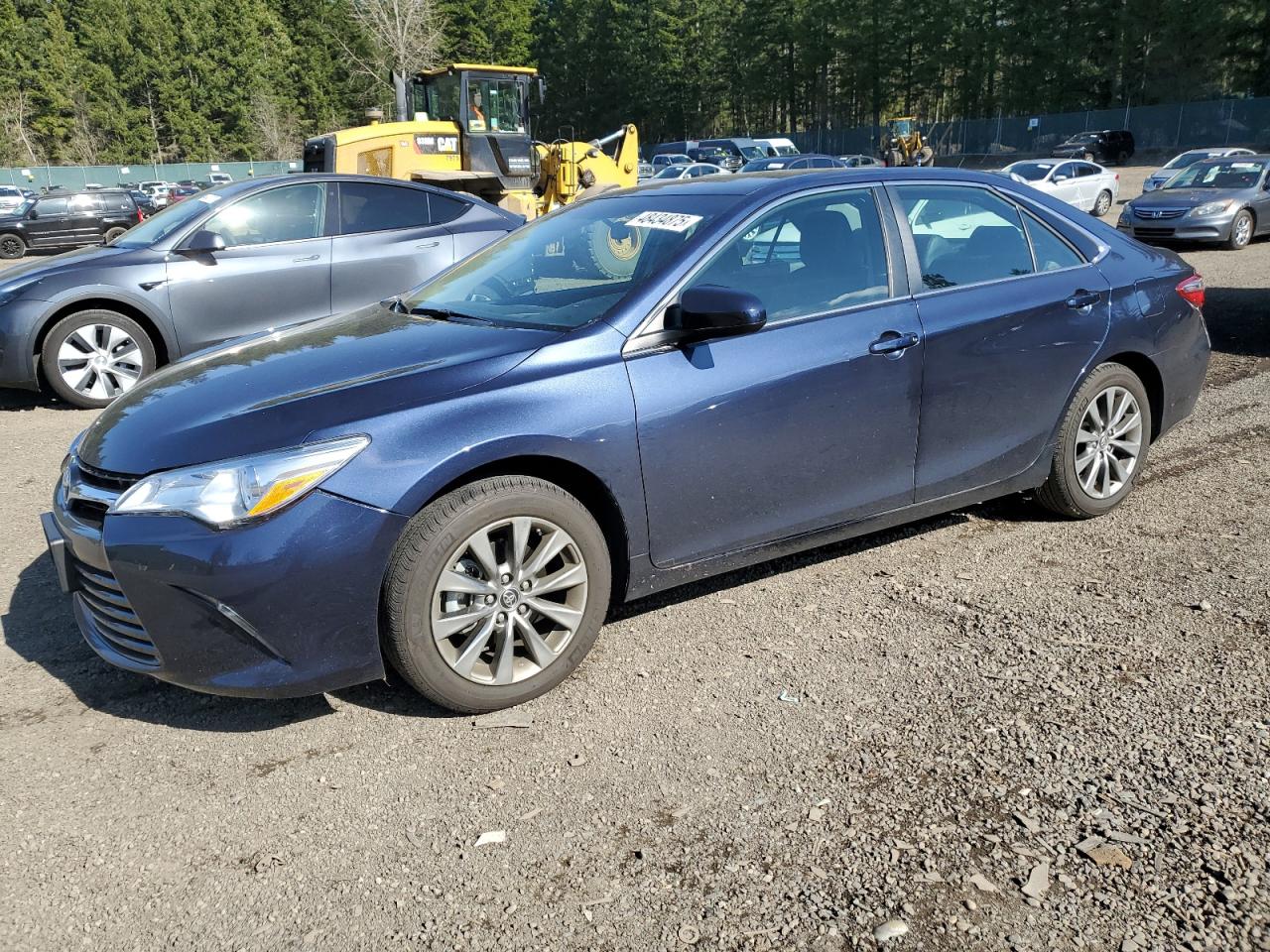 TOYOTA CAMRY LE 2016