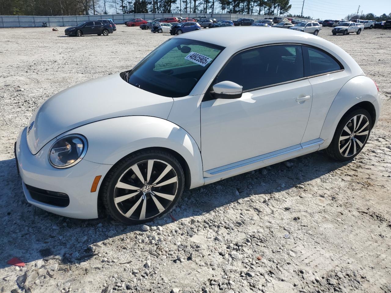 VOLKSWAGEN BEETLE 2012