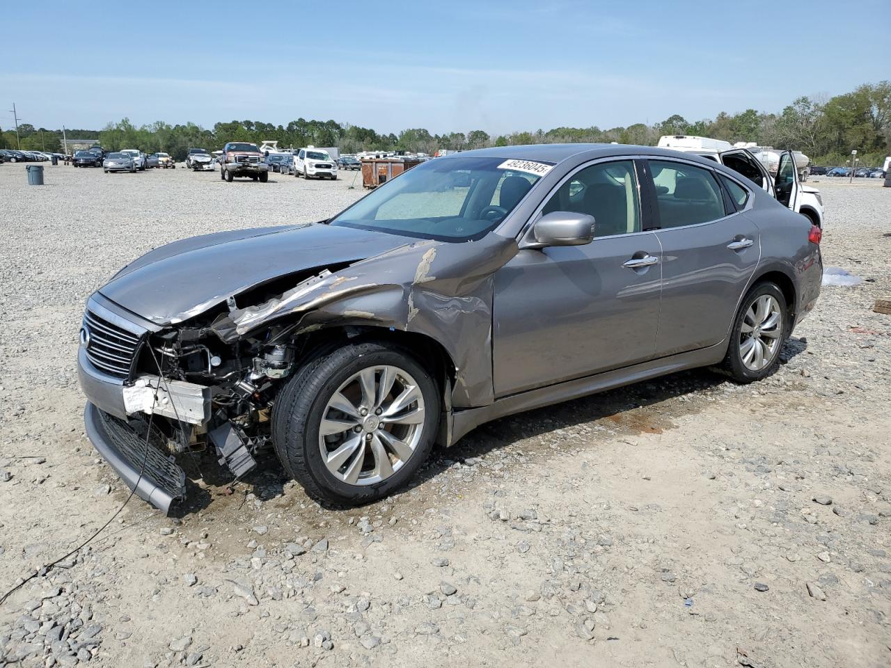 INFINITI M37 2013