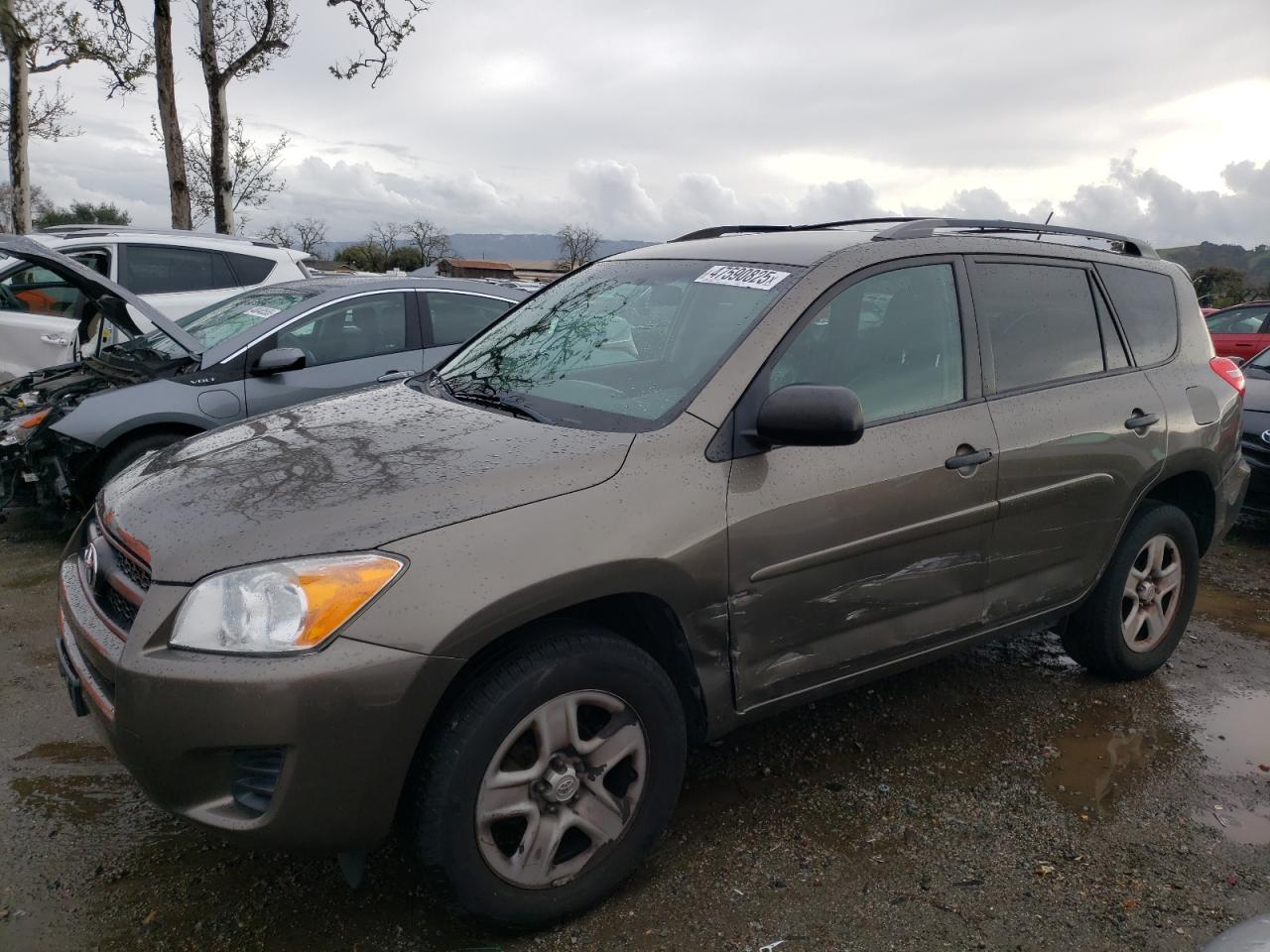TOYOTA RAV4 2011