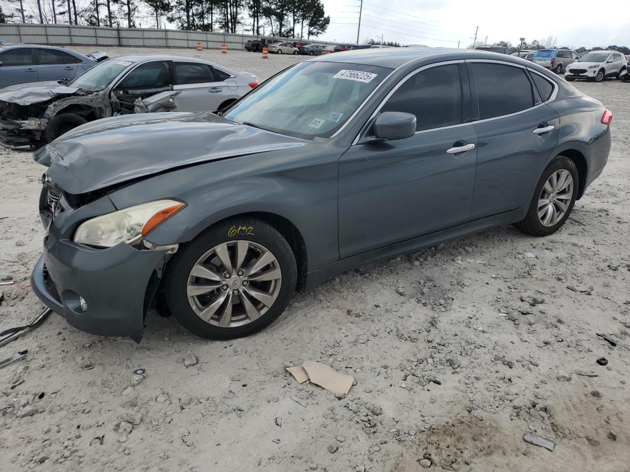 INFINITI M37 2012