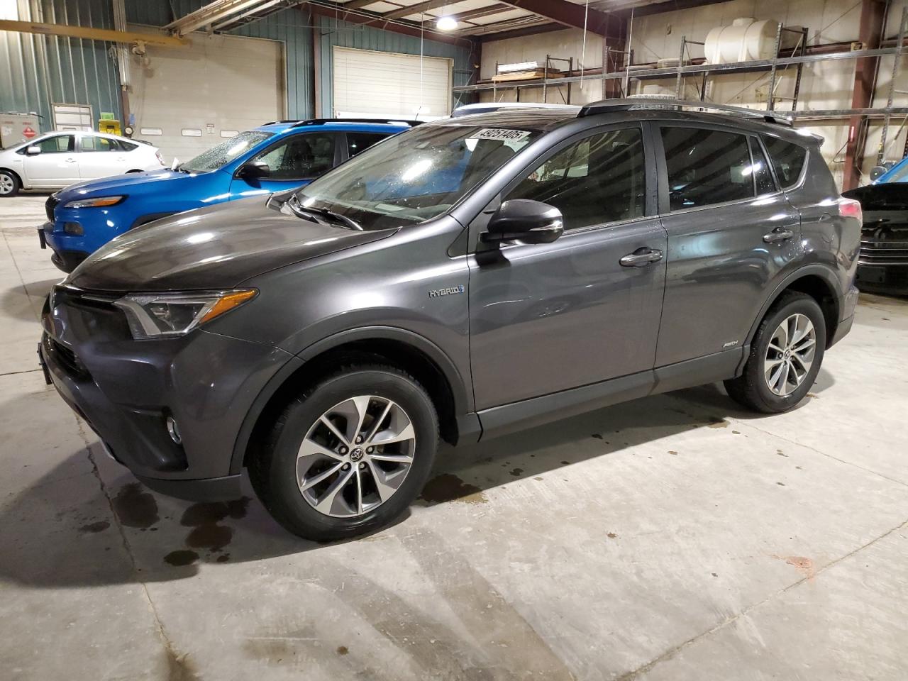 TOYOTA RAV4 HV LE 2017