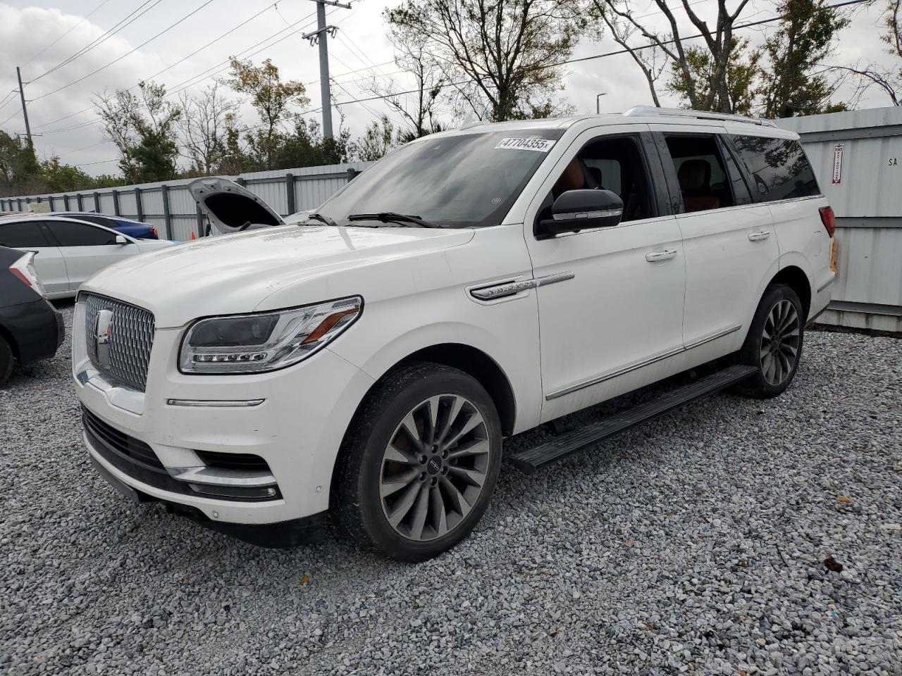 LINCOLN NAVIGATOR 2021