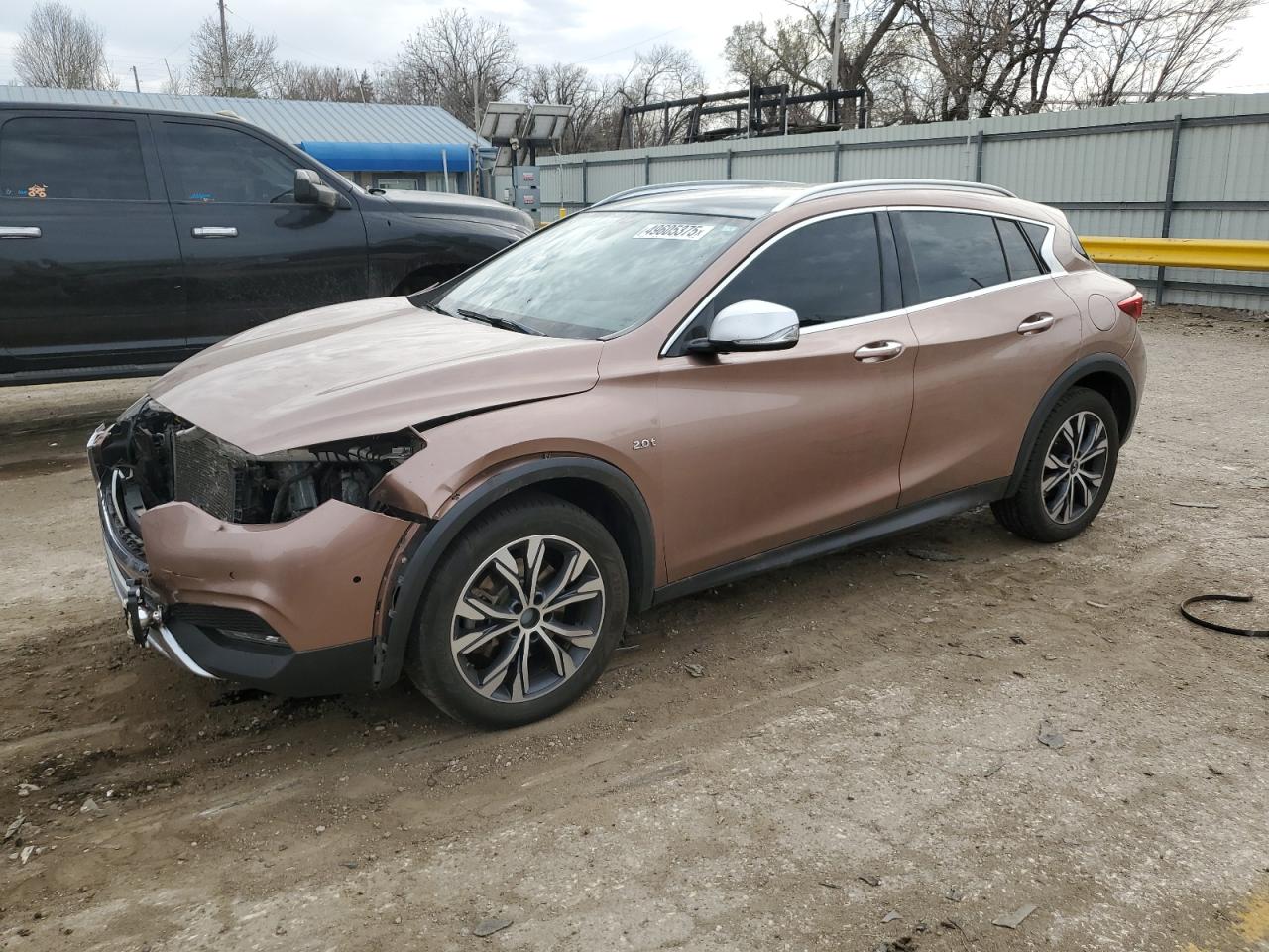 INFINITI QX30 BASE 2017