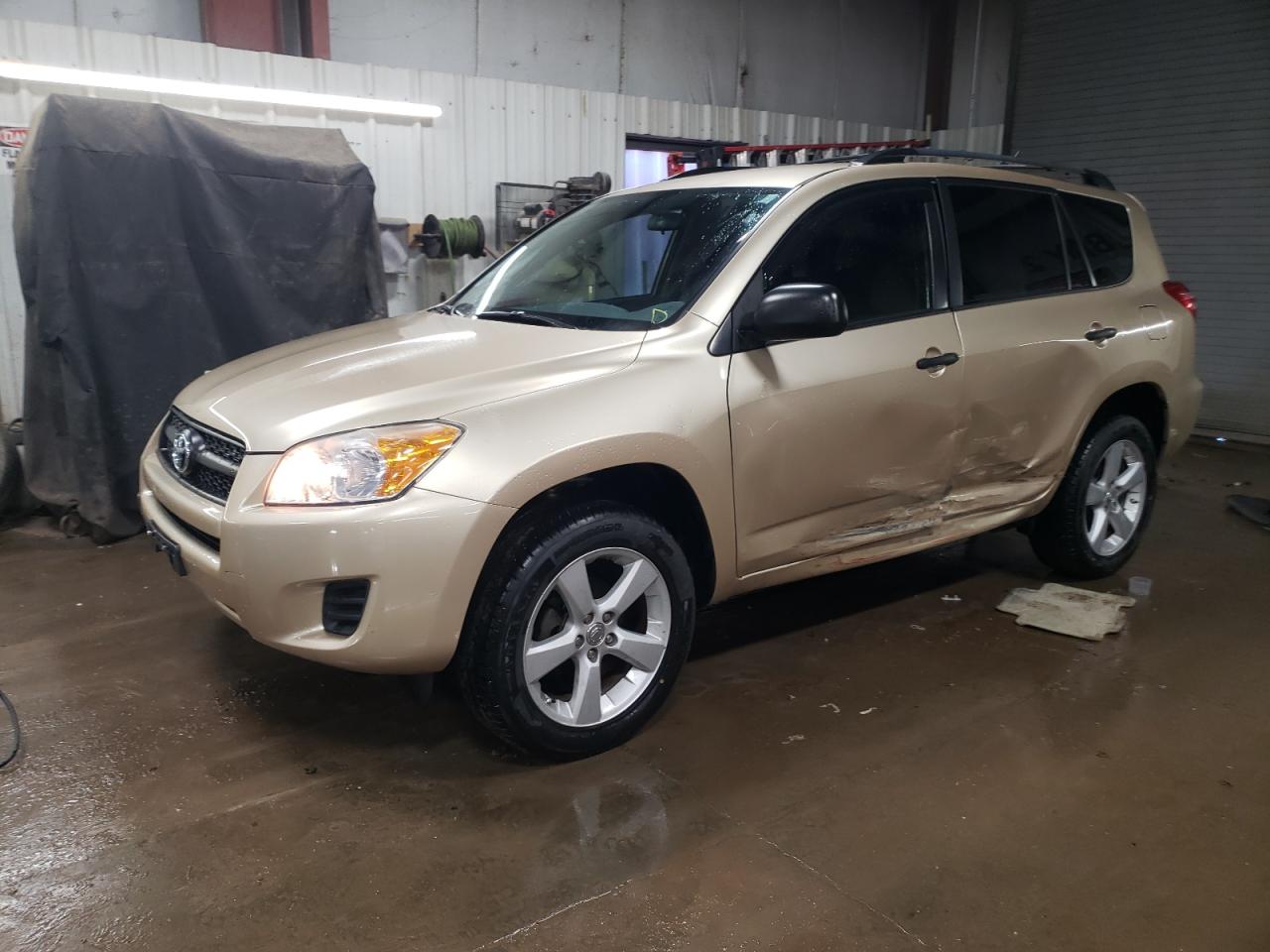 TOYOTA RAV4 2010