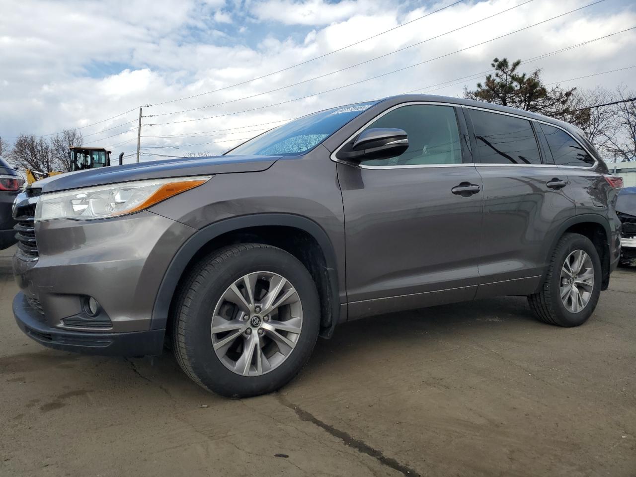 TOYOTA HIGHLANDER 2016