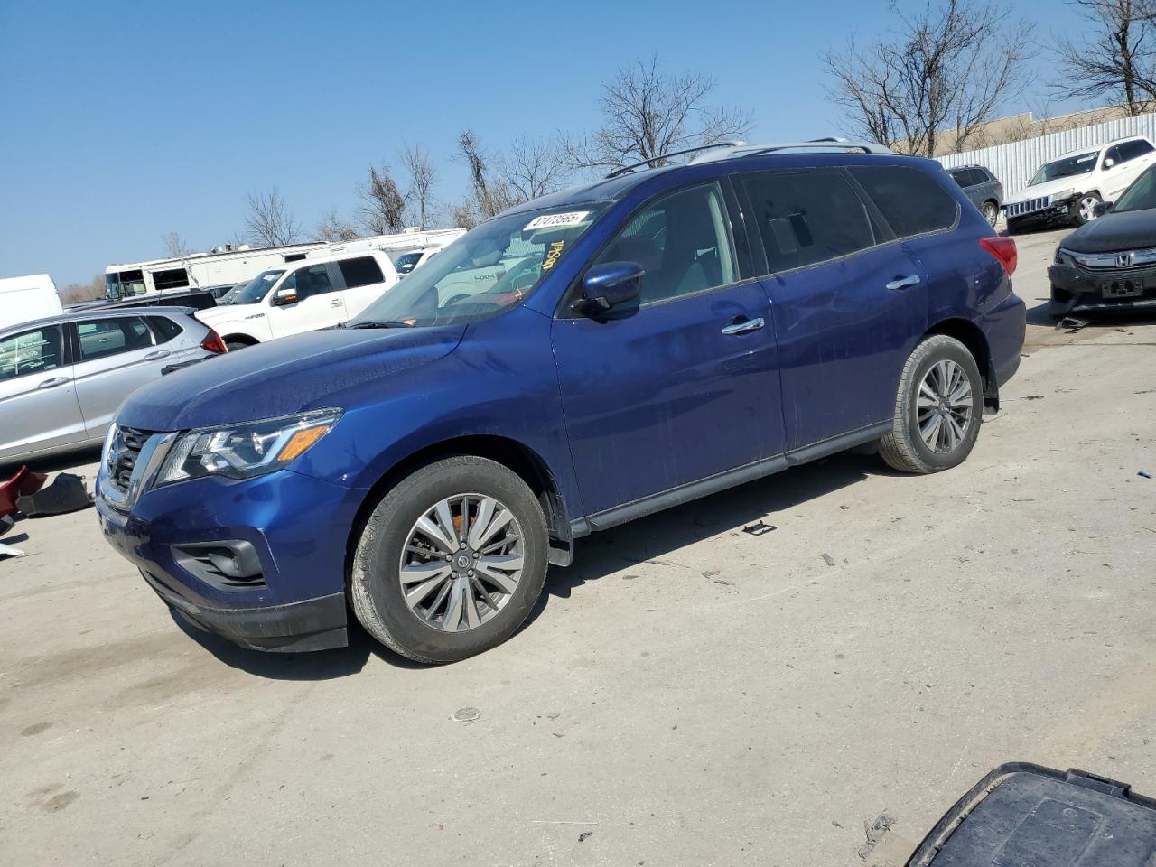 NISSAN PATHFINDER 2019