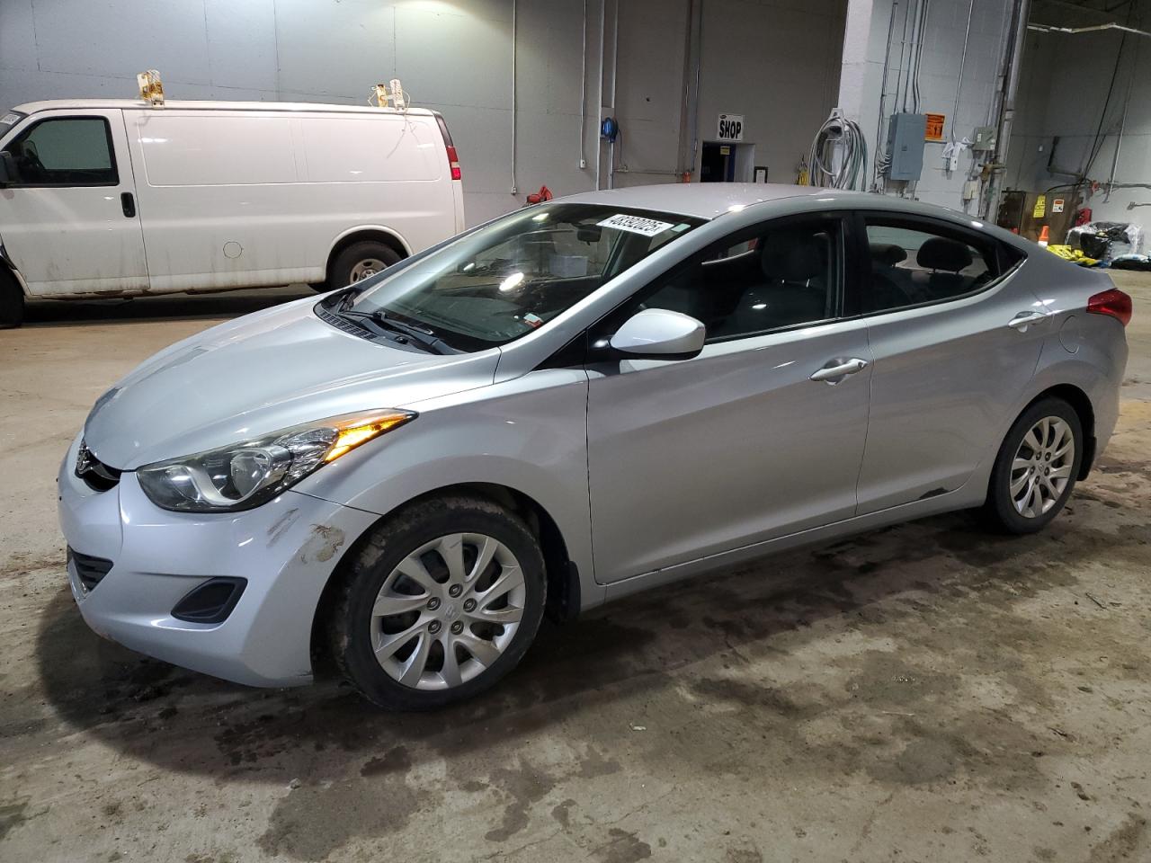 HYUNDAI ELANTRA GL 2013
