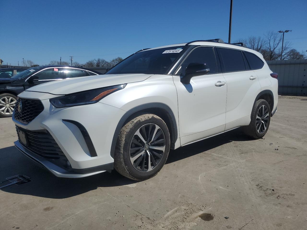 TOYOTA HIGHLANDER 2021