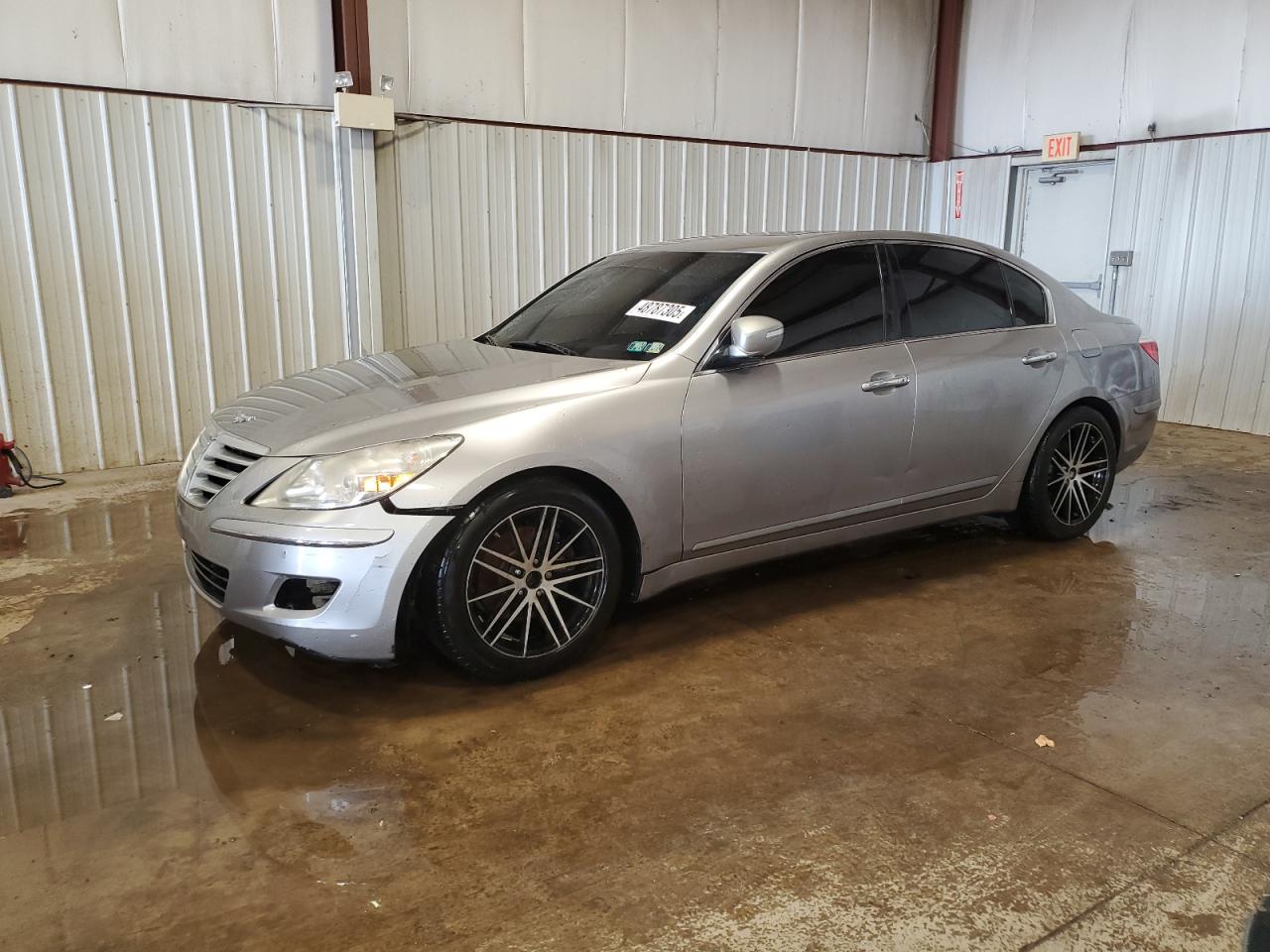 HYUNDAI GENESIS 3. 2009