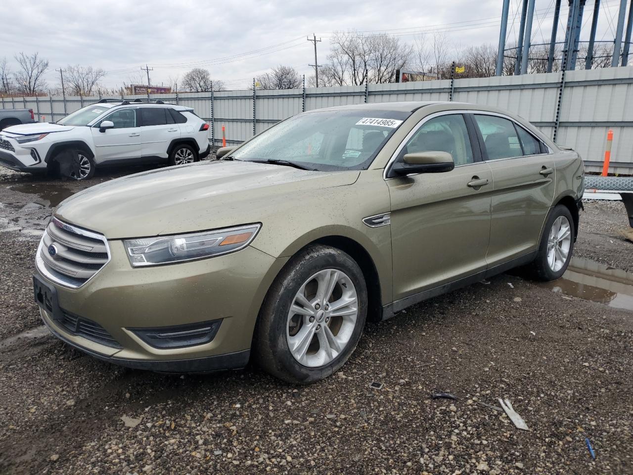 FORD TAURUS SEL 2013