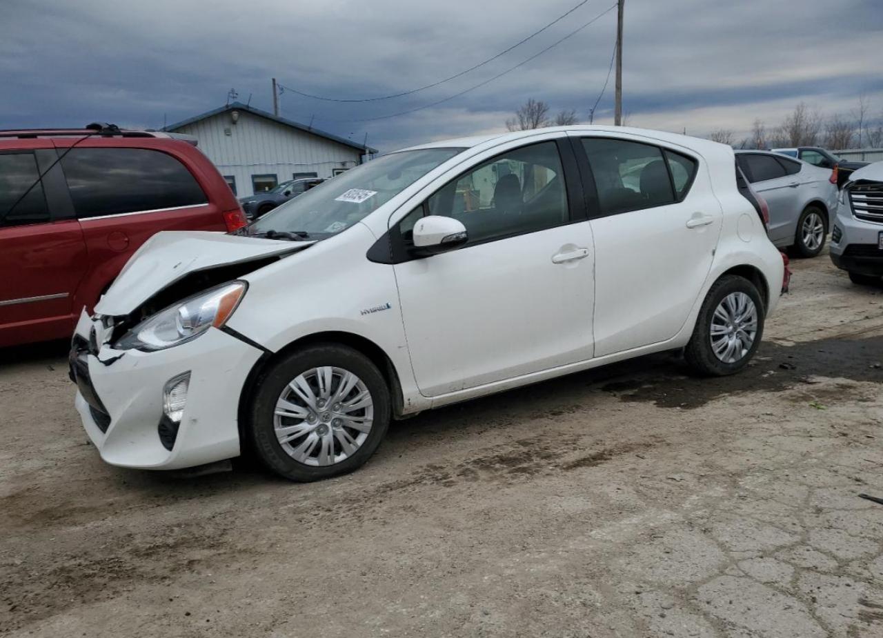 TOYOTA PRIUS C 2015