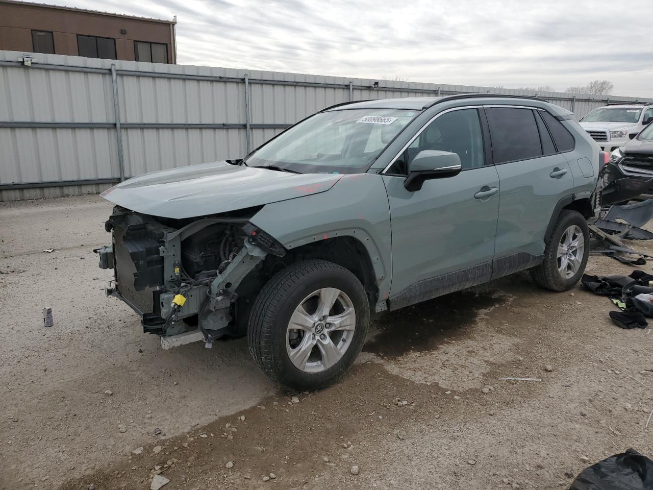 TOYOTA RAV4 XLE 2020