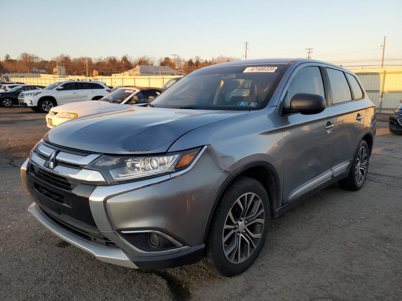 MITSUBISHI OUTLANDER 2016