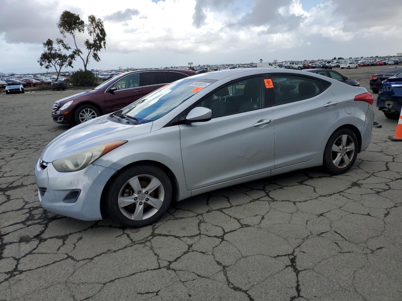 HYUNDAI ELANTRA GL 2013
