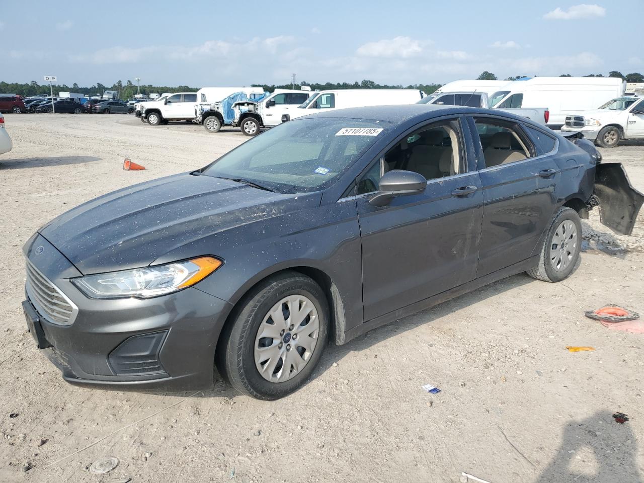 FORD FUSION S 2019