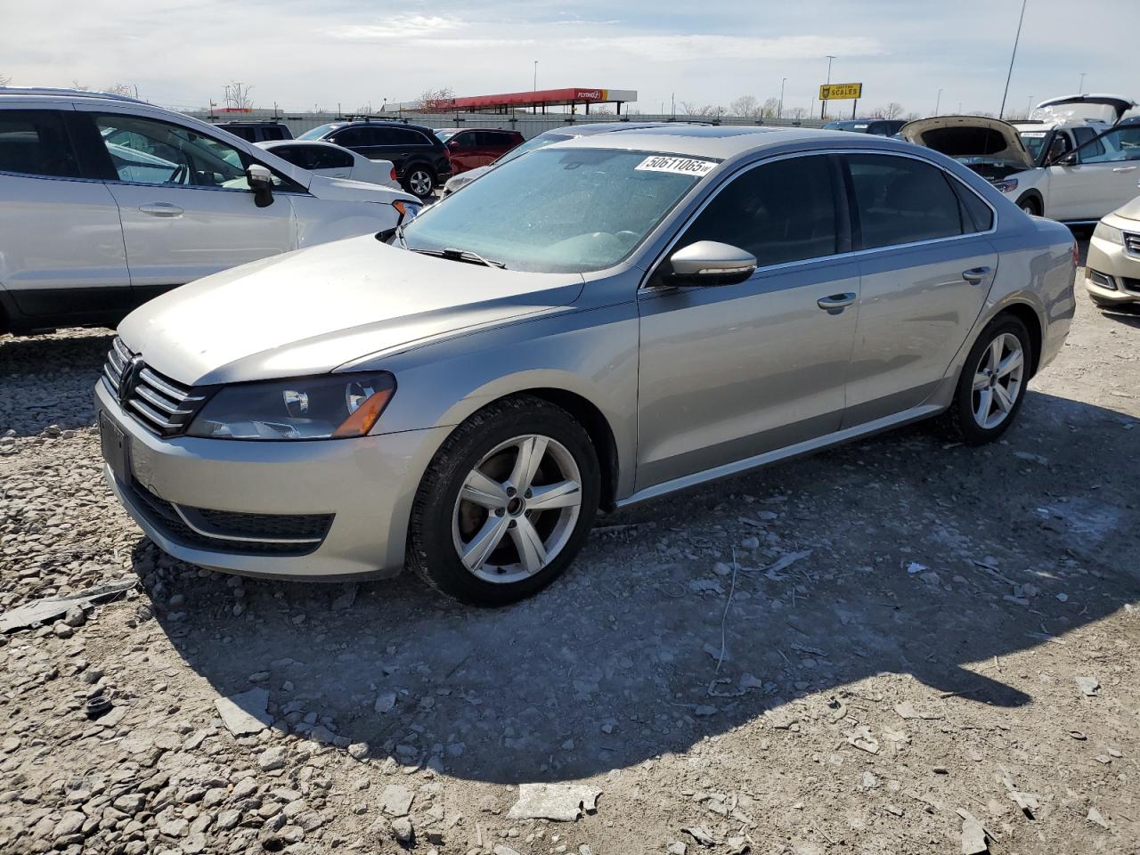 VOLKSWAGEN PASSAT SE 2012